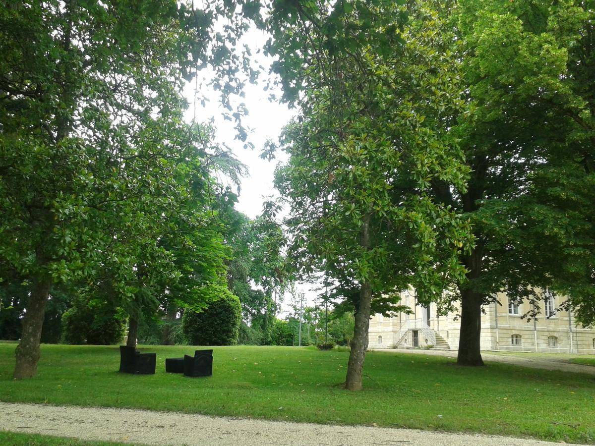 Clairac  Orangerie Du Chateau Marith - Domaine Avec Piscine מראה חיצוני תמונה